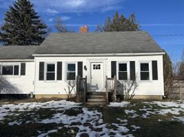 featured image of 18 Arlington St #1