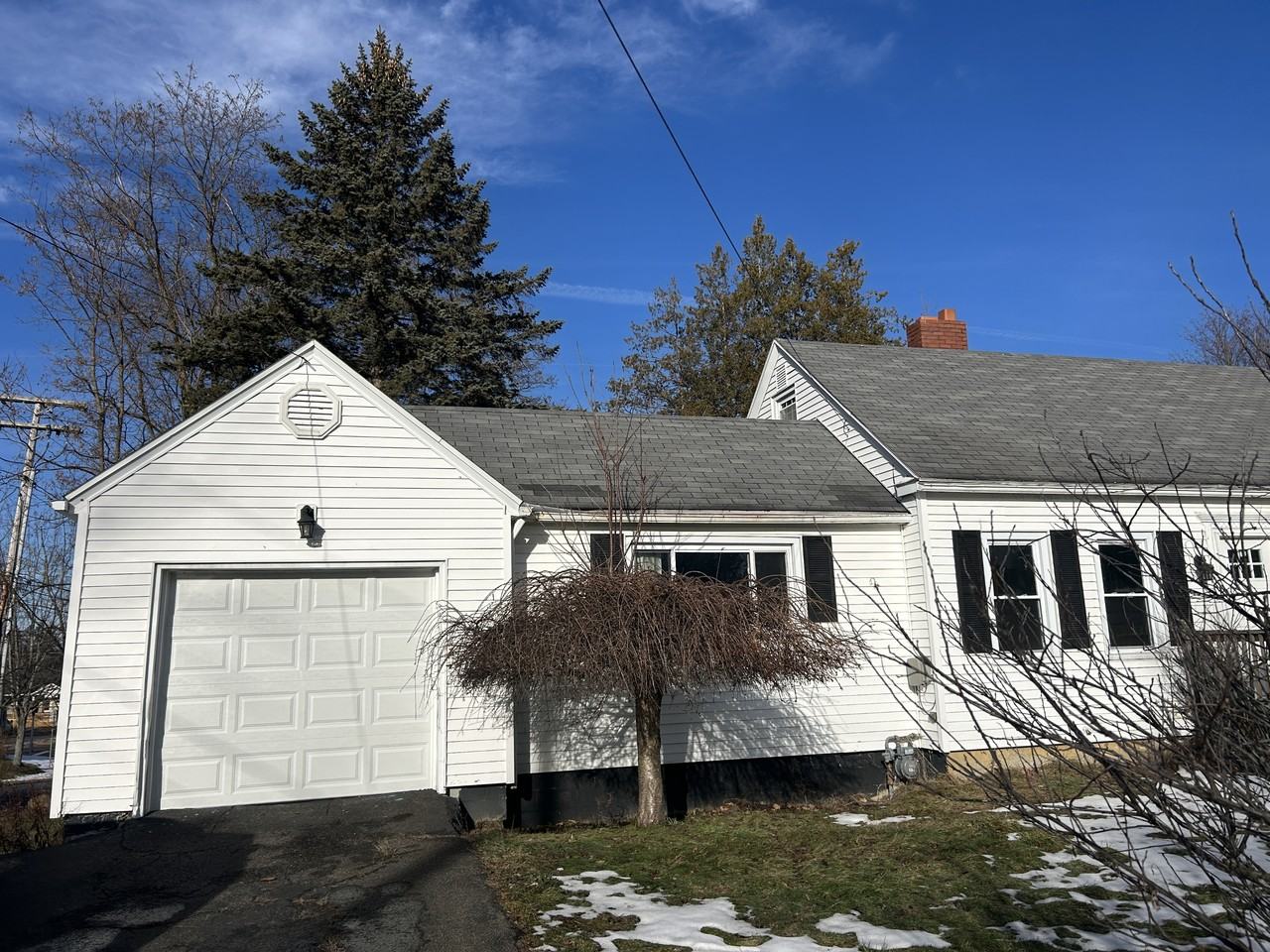 18 Arlington St #1 - Photo 2 of 11