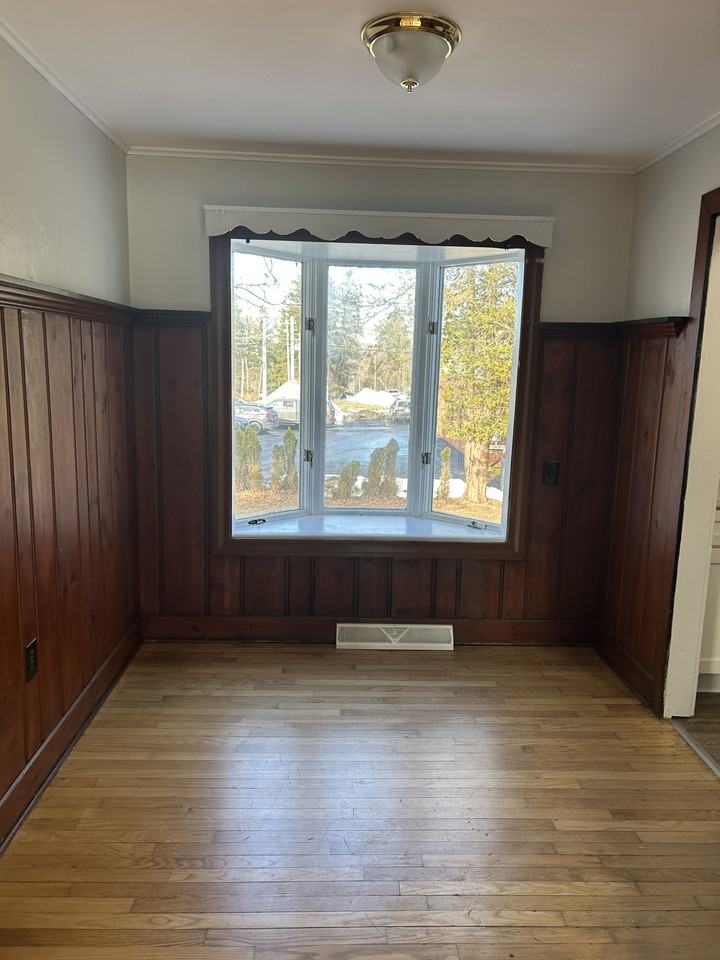 18 Arlington St #1 - Photo 5 of 11