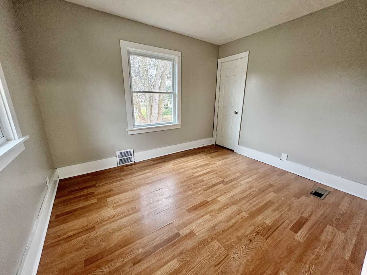 1174 Tampa Ave #1 - Photo 5 of 13