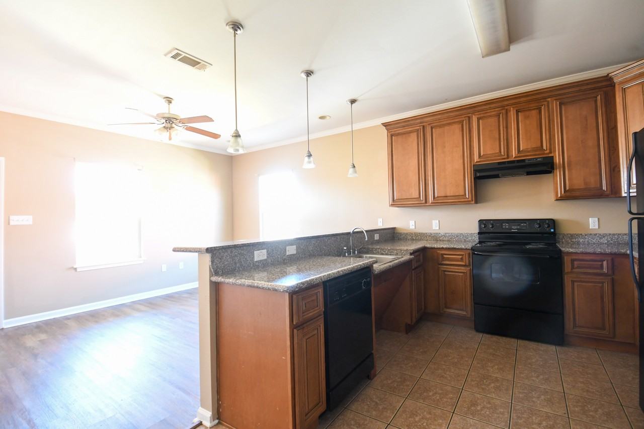 1927 Tricou St #1 - Photo 3 of 7