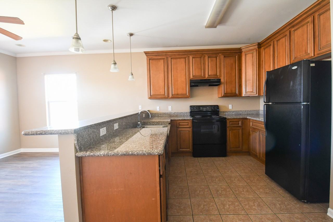 1927 Tricou St #1 - Photo 4 of 7