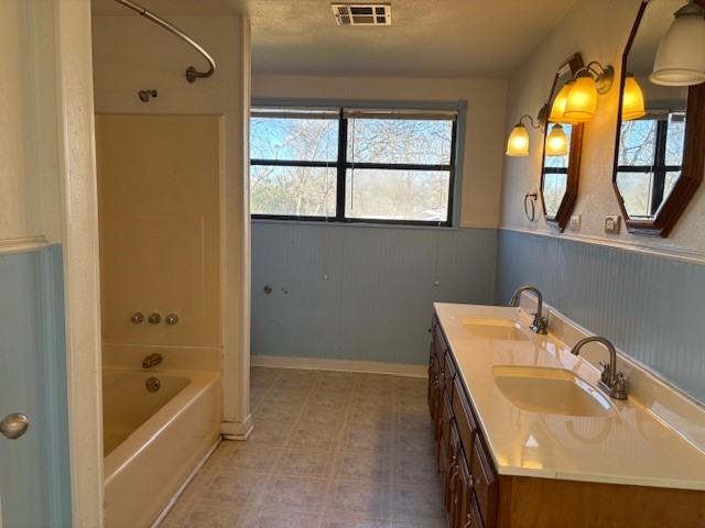 902 N 1st St #1 - Photo 5 of 11