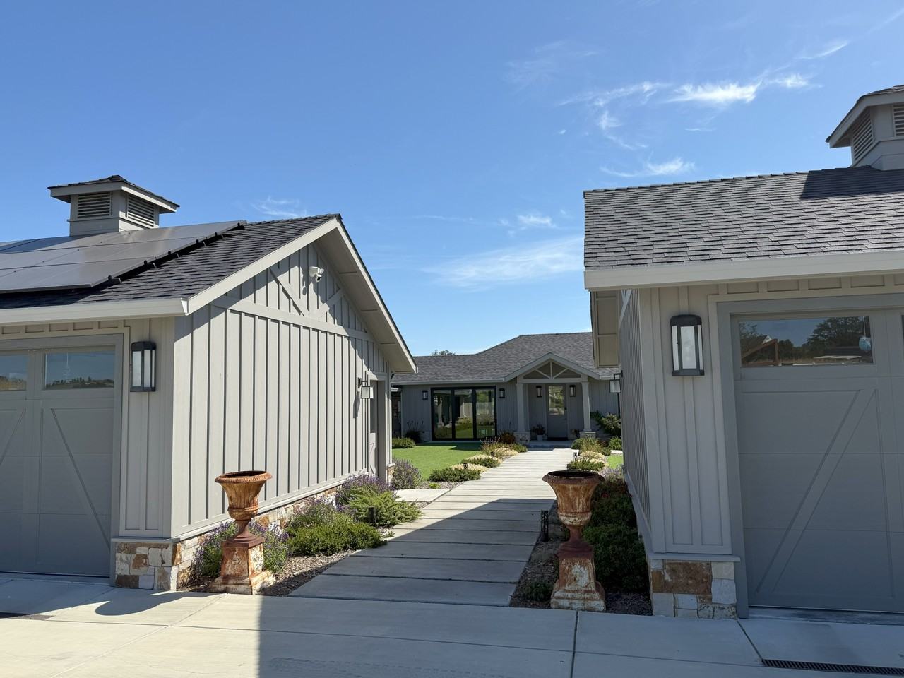 974 Thompson Ln #1 - Photo 3 of 34