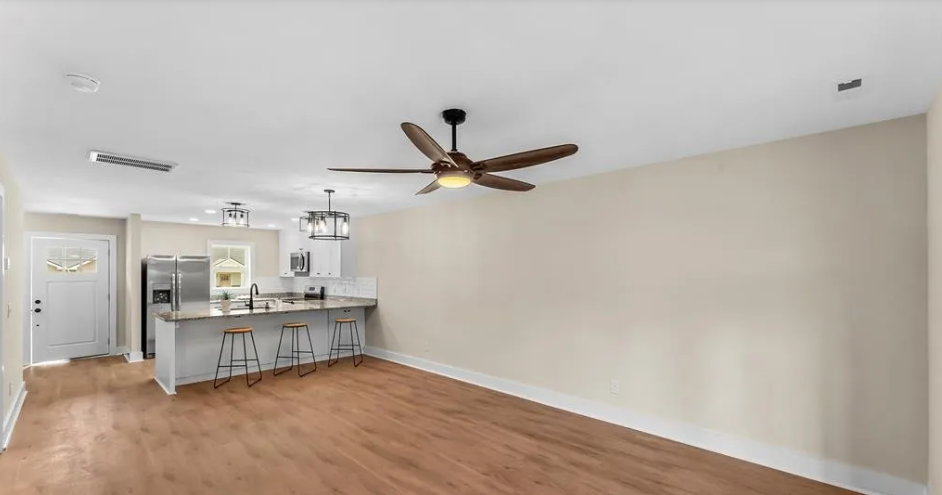 204 Beacon Ave #1 - Photo 7 of 15