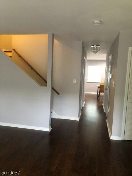 63 63 Boyd St   1 Room #1 - Photo 3 of 12