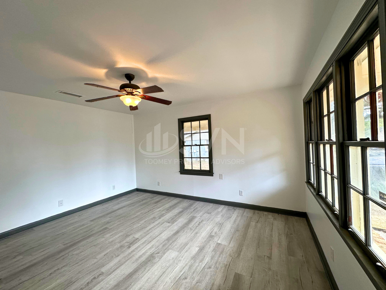 689 Tarawa Dr - Photo 2 of 15