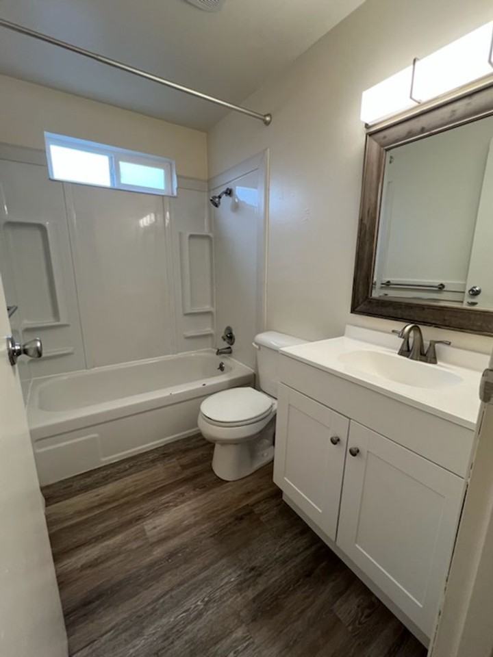 400B N Keller Ave - Photo 5 of 11