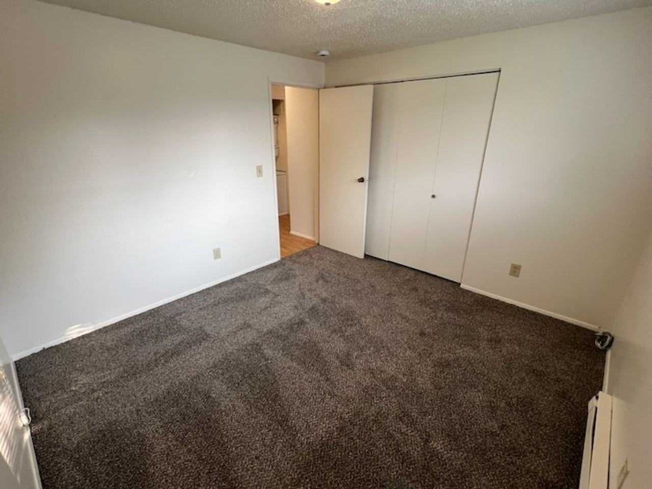 400B N Keller Ave - Photo 7 of 11