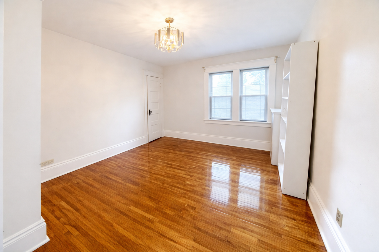 1267 Hewitt Ave - Photo 7 of 13