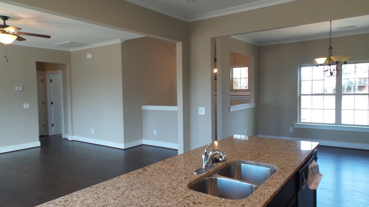 207 Grande View Pkwy - Photo 4 of 21