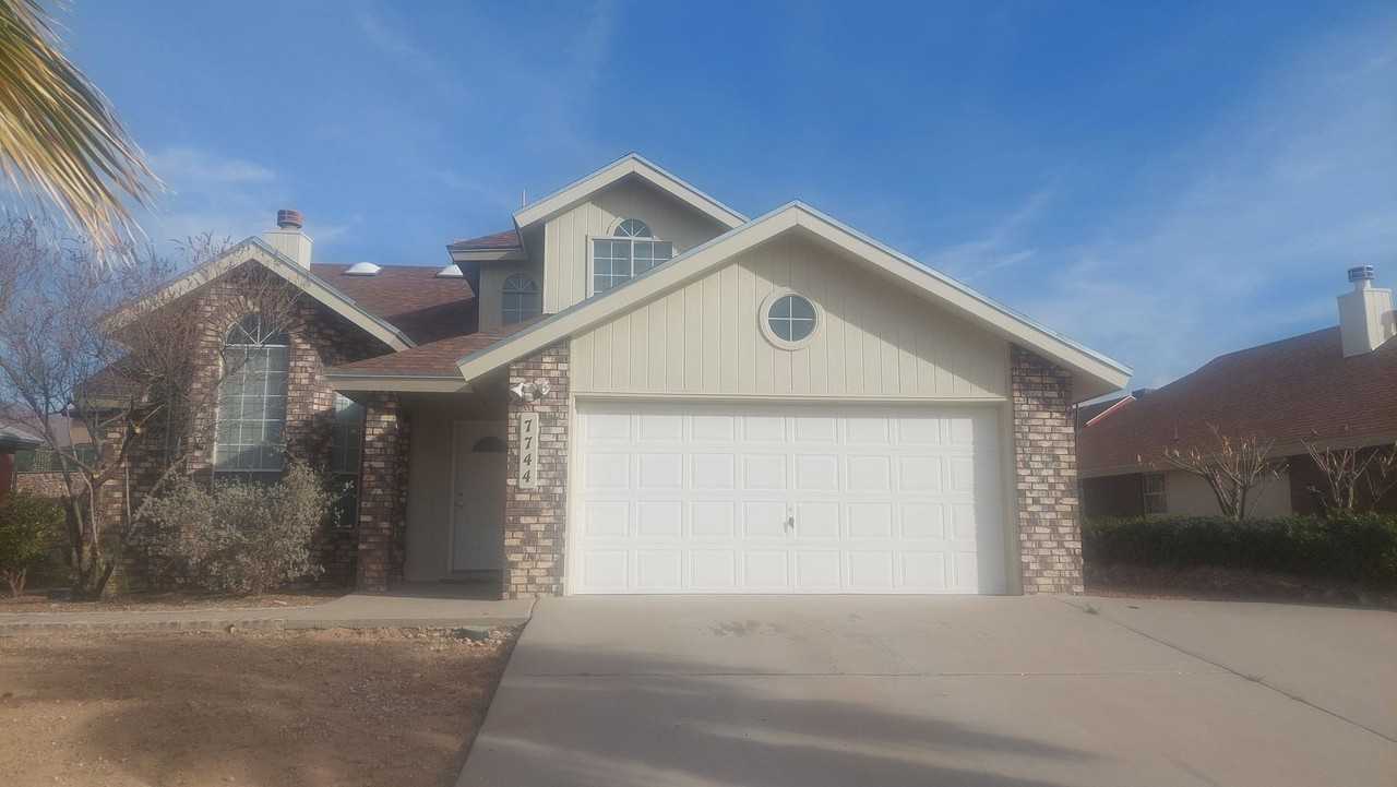 7744 Luz De Camino Way - Photo 2 of 48
