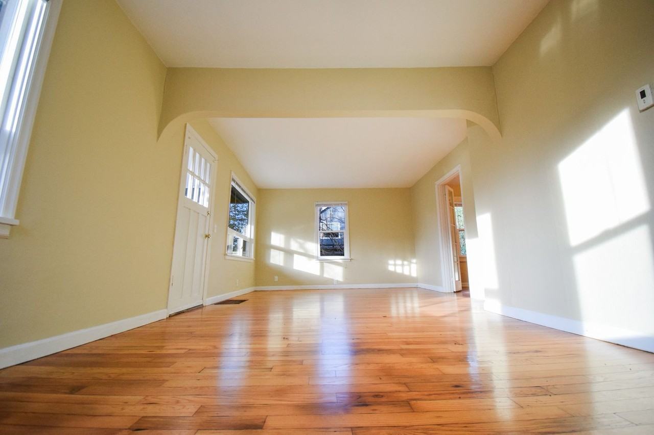 6330 Se 50th Ave - Photo 3 of 20