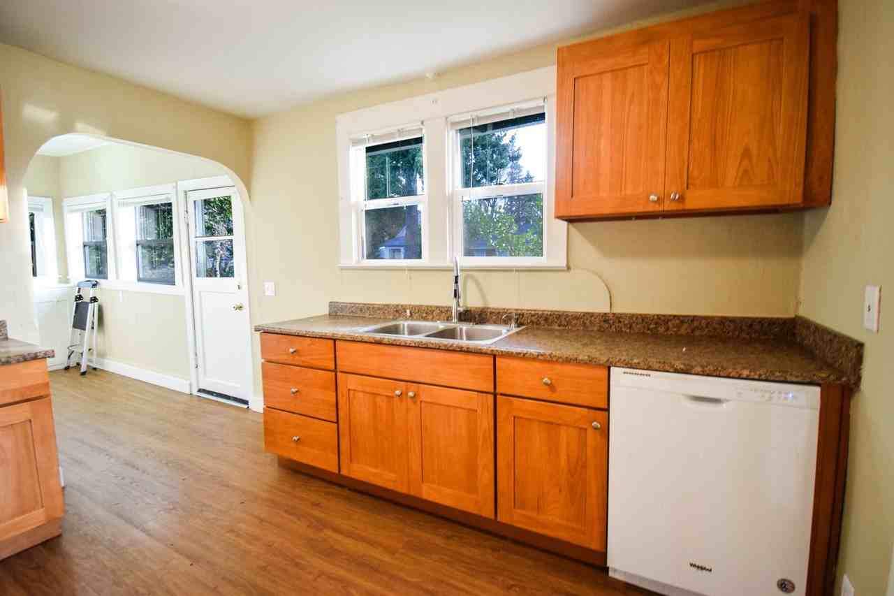 6330 Se 50th Ave - Photo 7 of 20