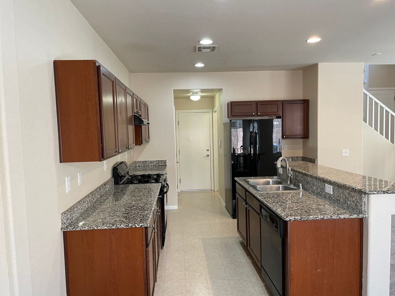 1133 Via Rocca - Photo 5 of 16