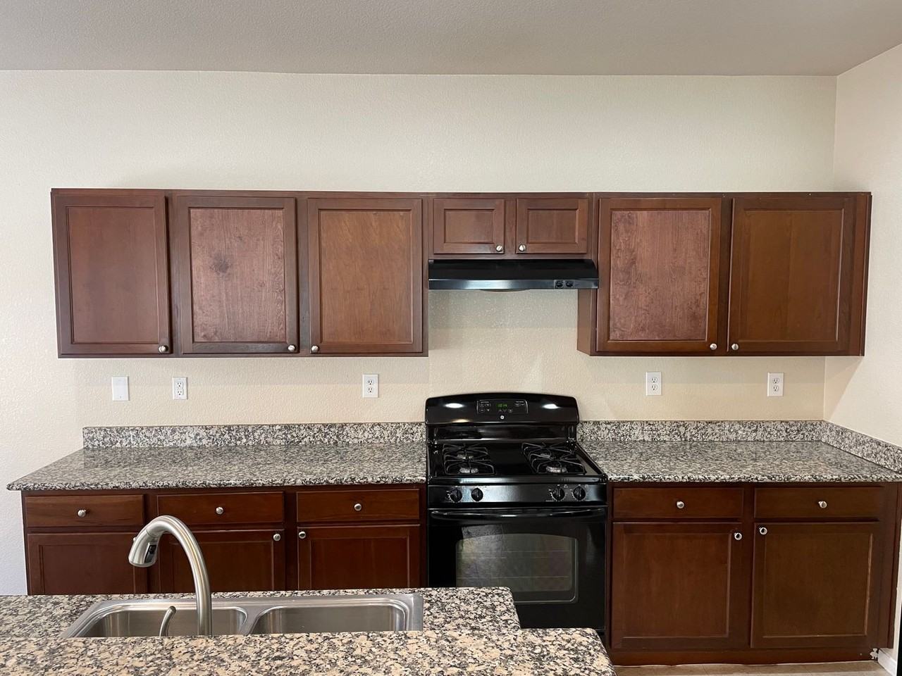 1133 Via Rocca - Photo 7 of 16