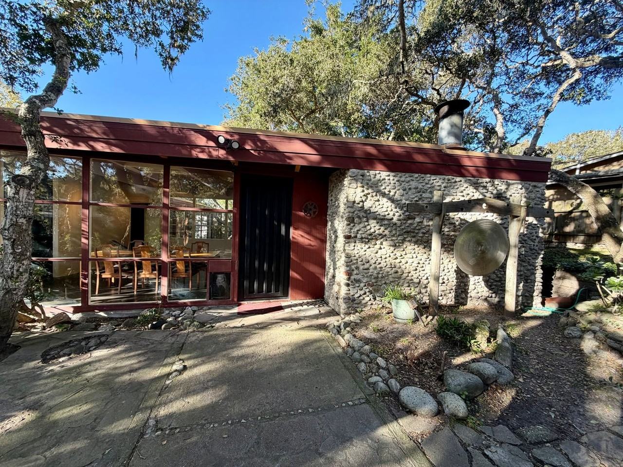 1318 Miles Ave - Photo 6 of 48