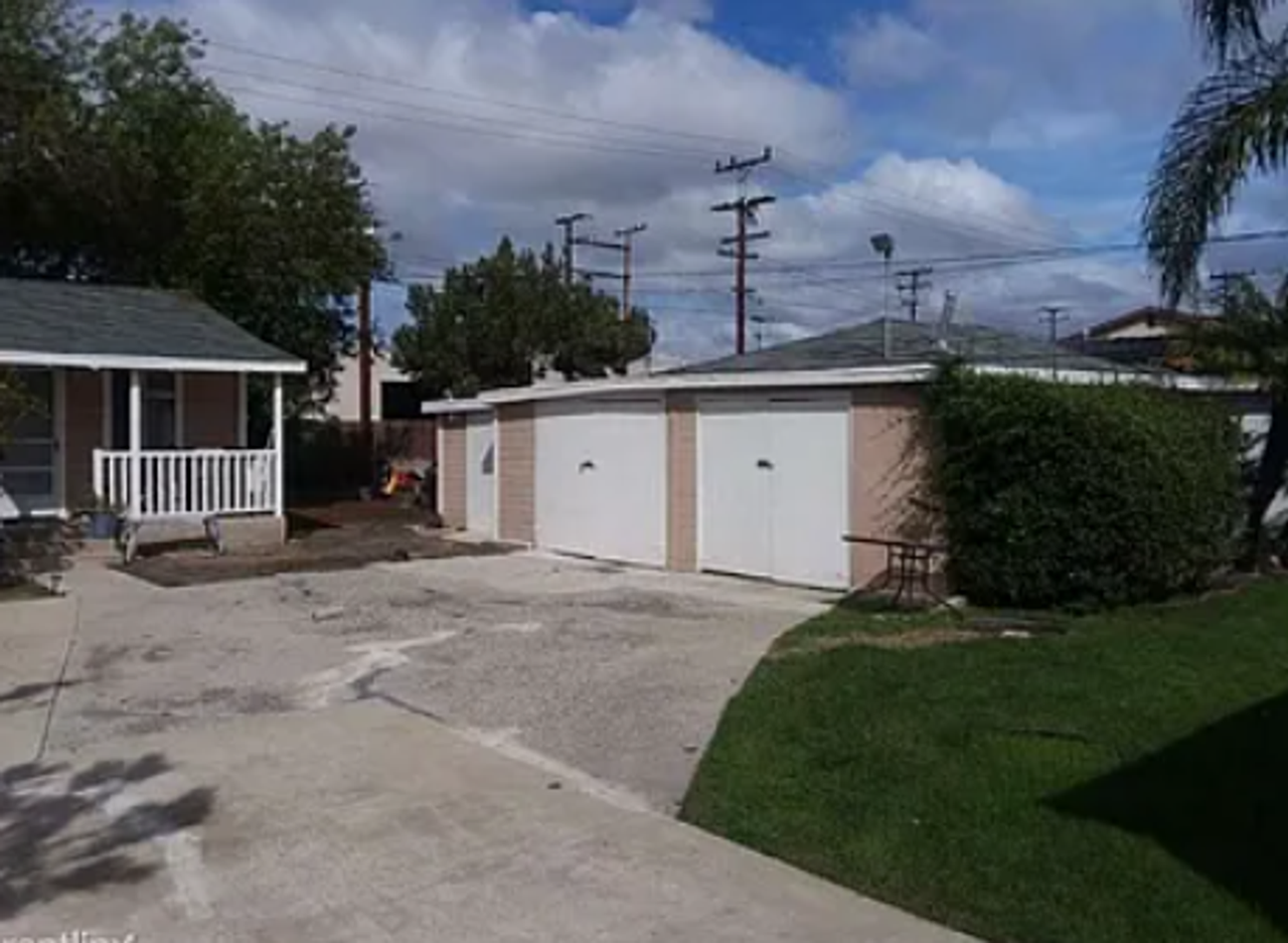 3363 W 132nd St - Photo 3 of 11