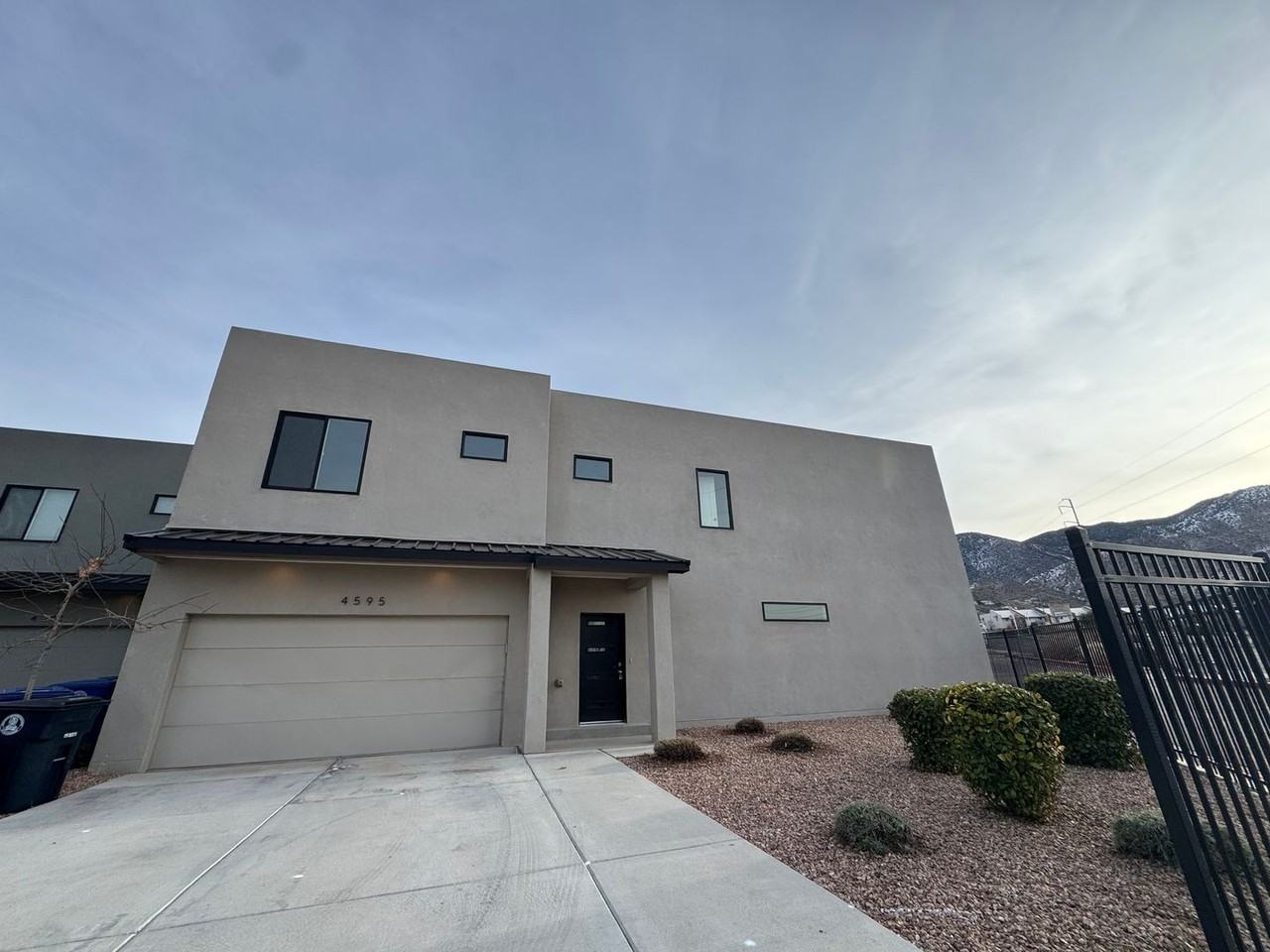 4595 Villa Loma Ln Ne - Photo 2 of 23