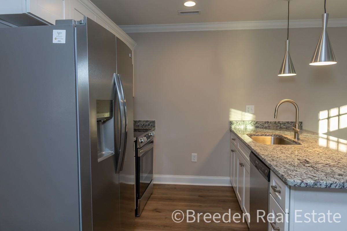 804 5th Ave Sw #1 - Photo 3 of 15