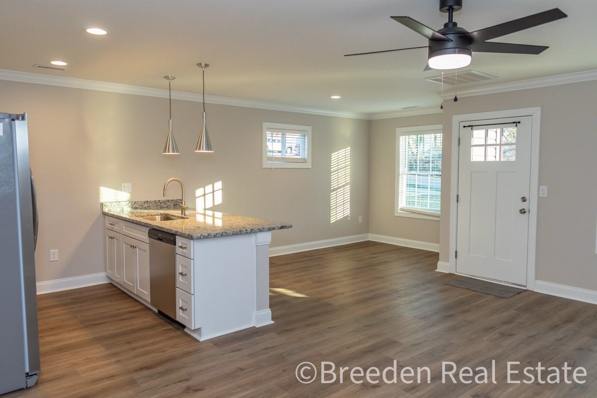 804 5th Ave Sw #1 - Photo 7 of 15