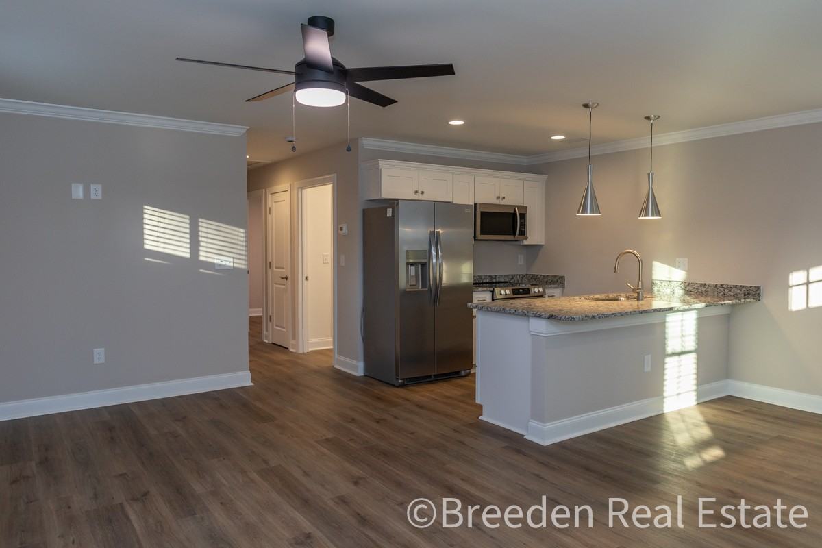 808 5th Ave Sw #1 - Photo 3 of 14