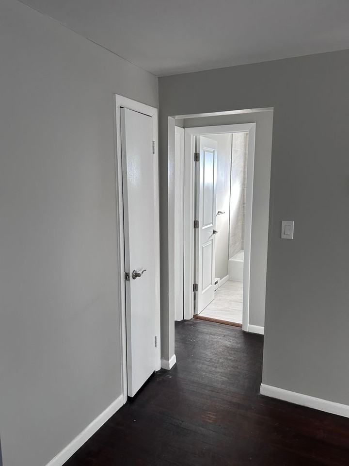 95 Fern St, Naugatuck - Photo 5 of 12