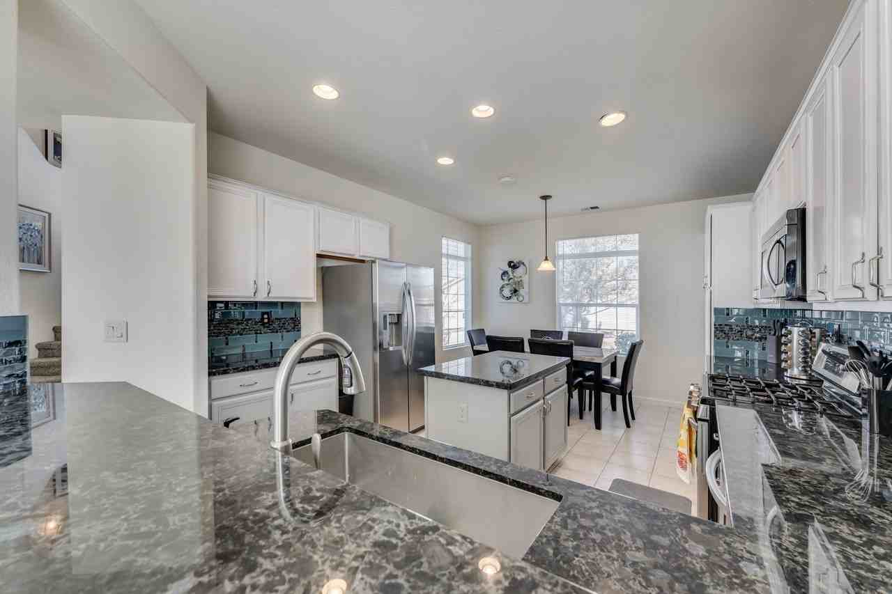 1668 Rocky Cove Ln - Photo 2 of 33