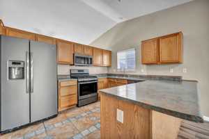 featured image of 17765 Oakview Ct