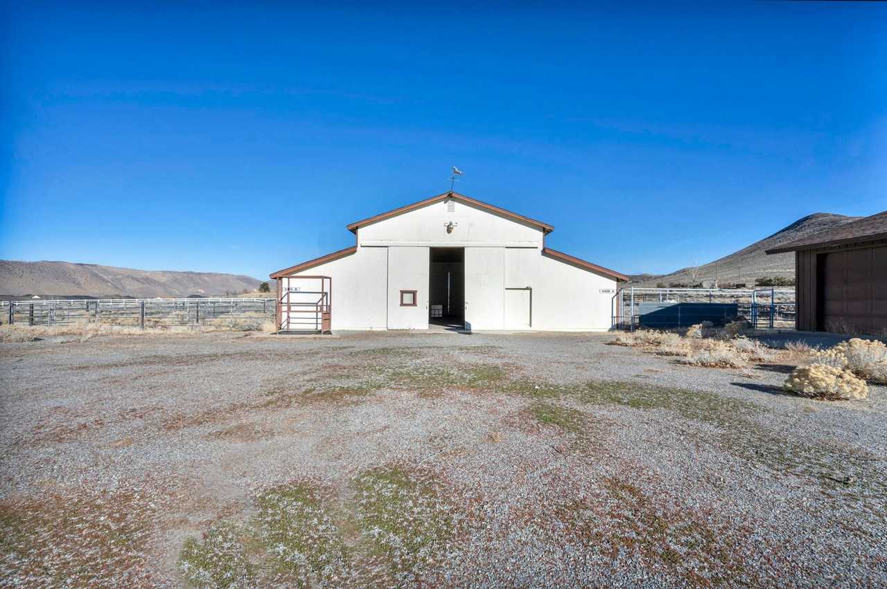 430 Calle De La Plata - Photo 4 of 50