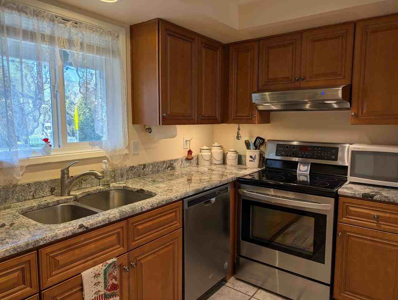 490 G St - Photo 7 of 30