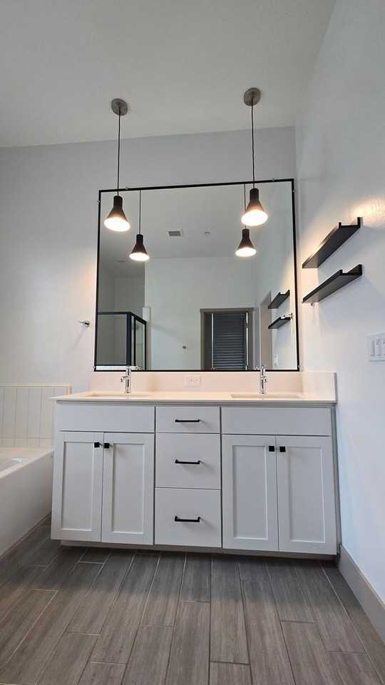 9405 Parkwood Manor Dr - Photo 2 of 22