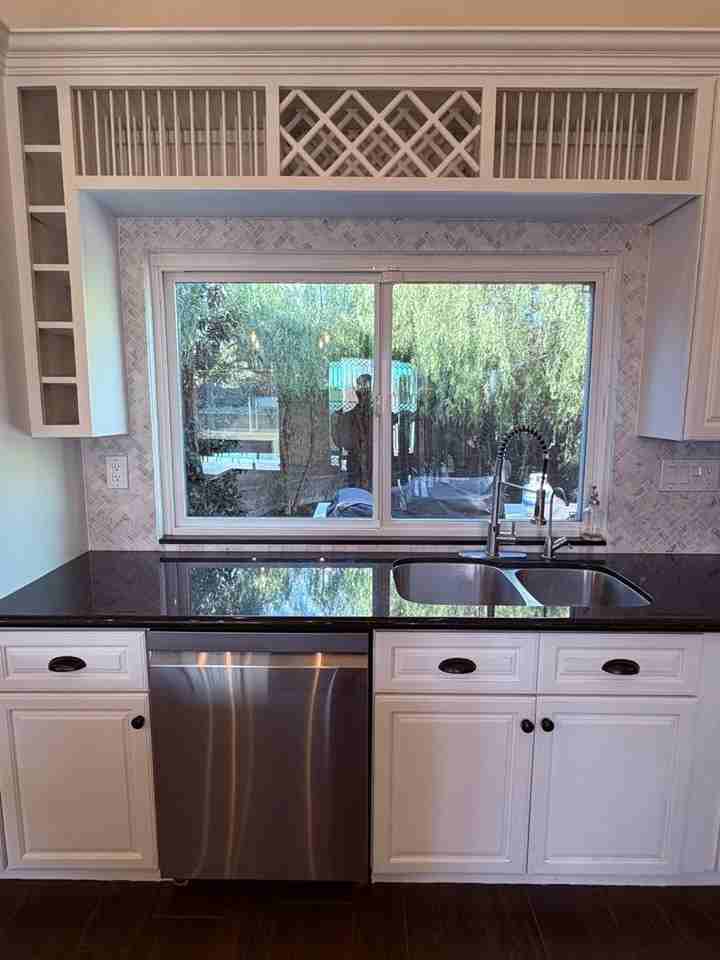 8582 Universe Ave - Photo 5 of 35