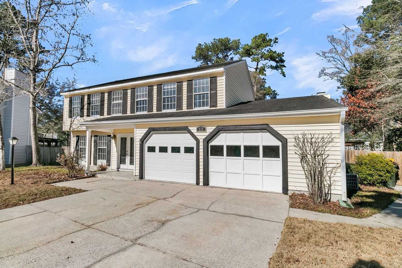 121 Sully St - Photo 3 of 50