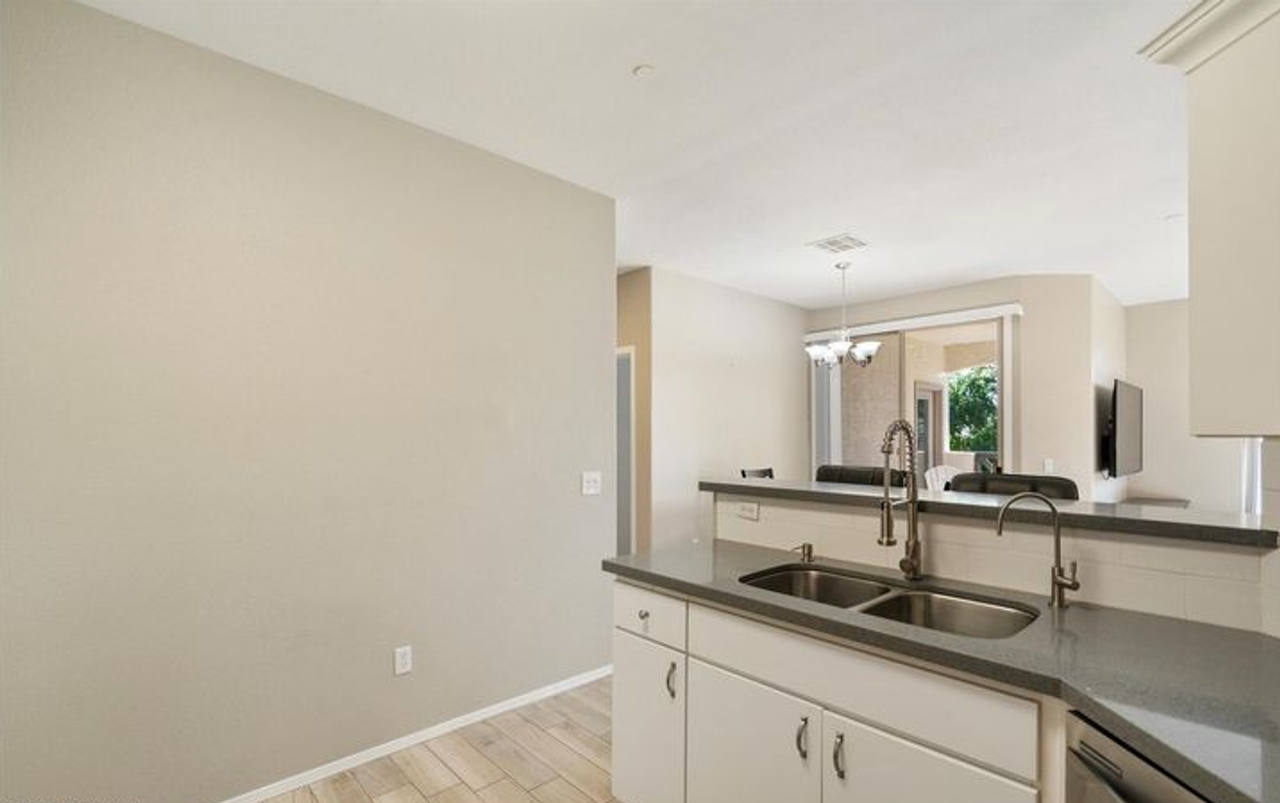 9550 E Thunderbird Rd #213 - Photo 7 of 20