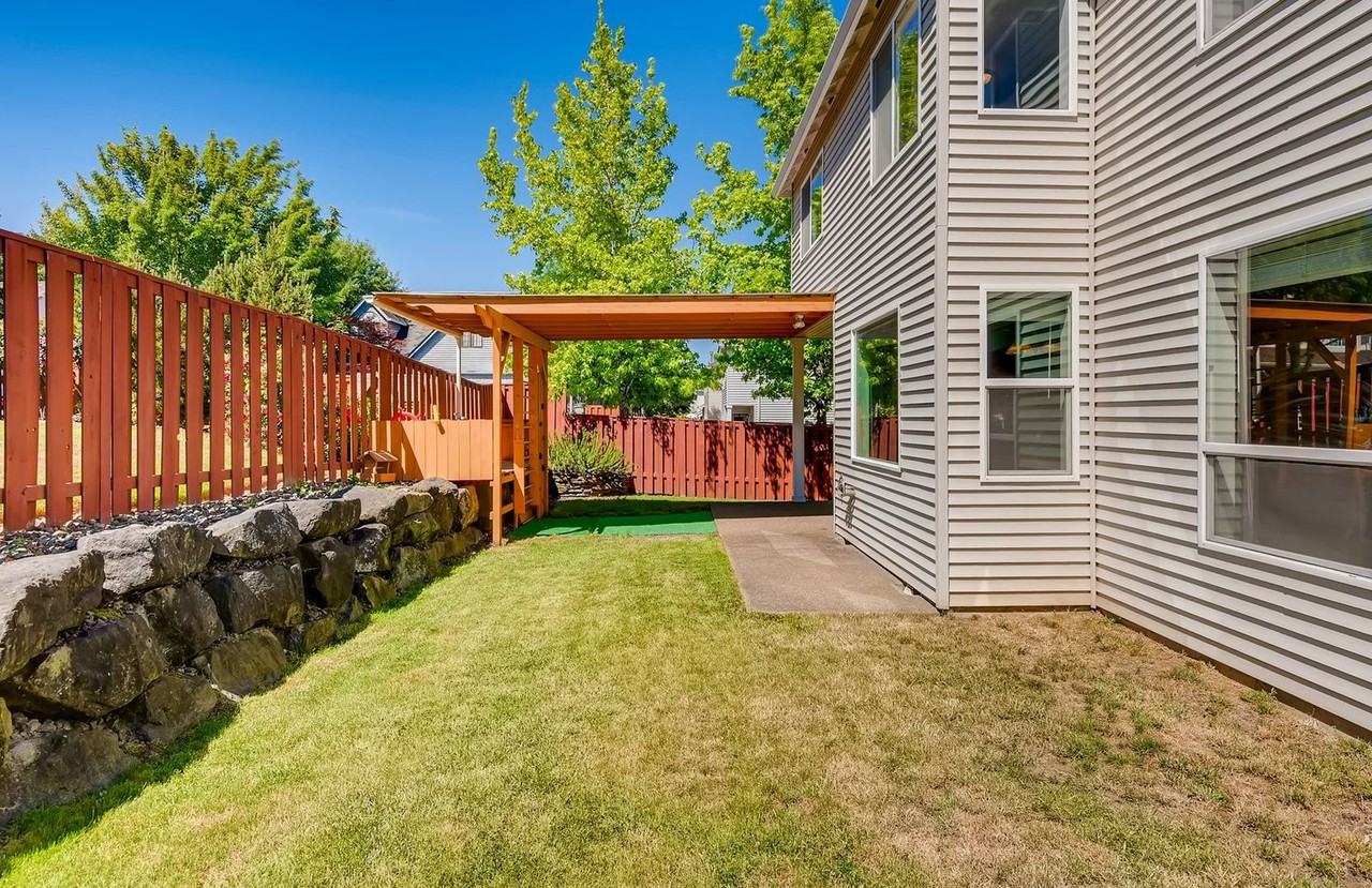 16698 Nw Tucson St - Photo 2 of 2