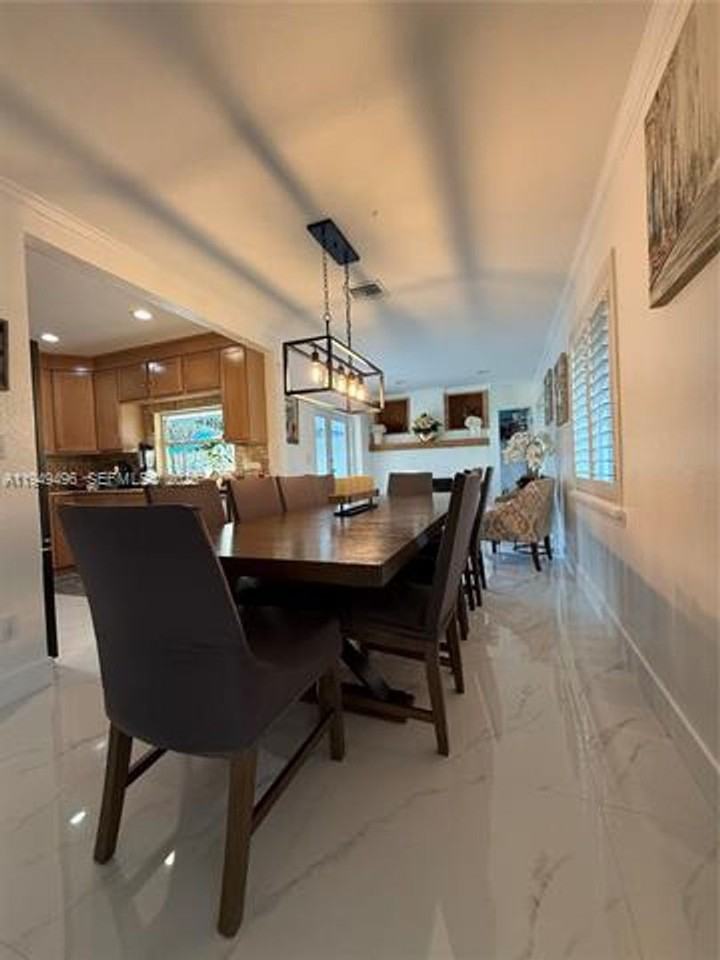 10194 Sw 202nd Ter #0 - Photo 5 of 43