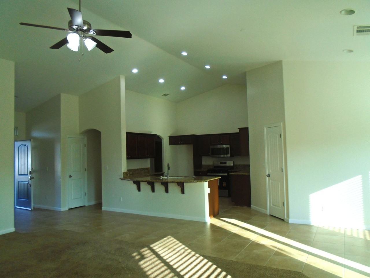 5715 Quebec Ave - Photo 7 of 29