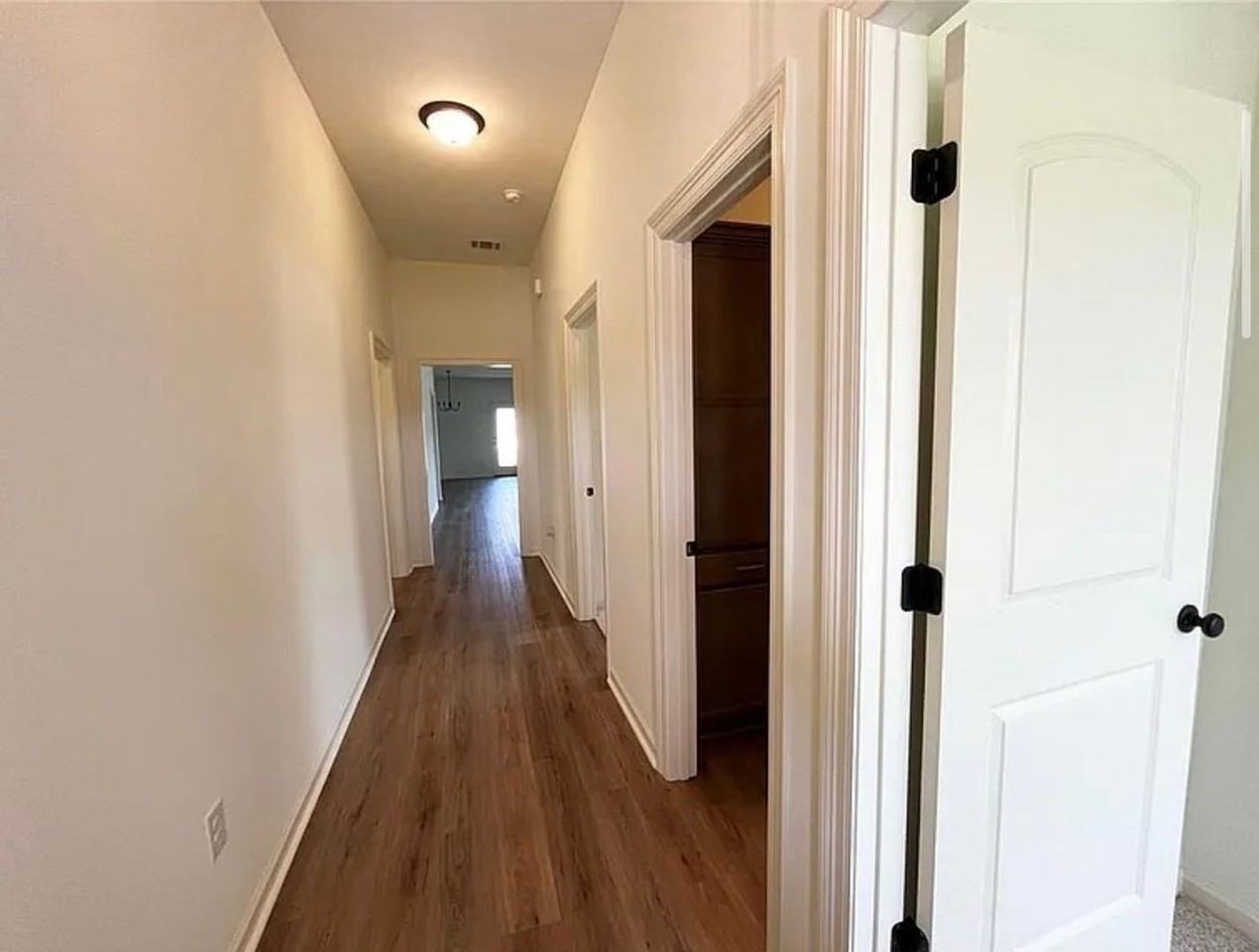 20507 Stone House Rd - Photo 4 of 16