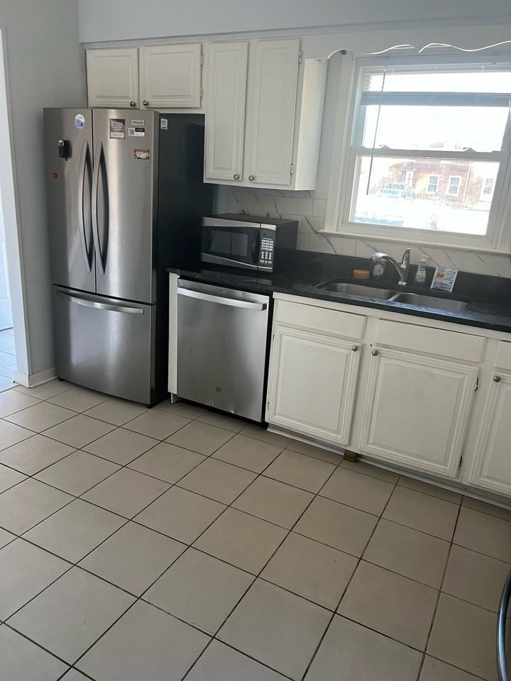 1205 Tar Heel Ct #1 - Photo 5 of 13