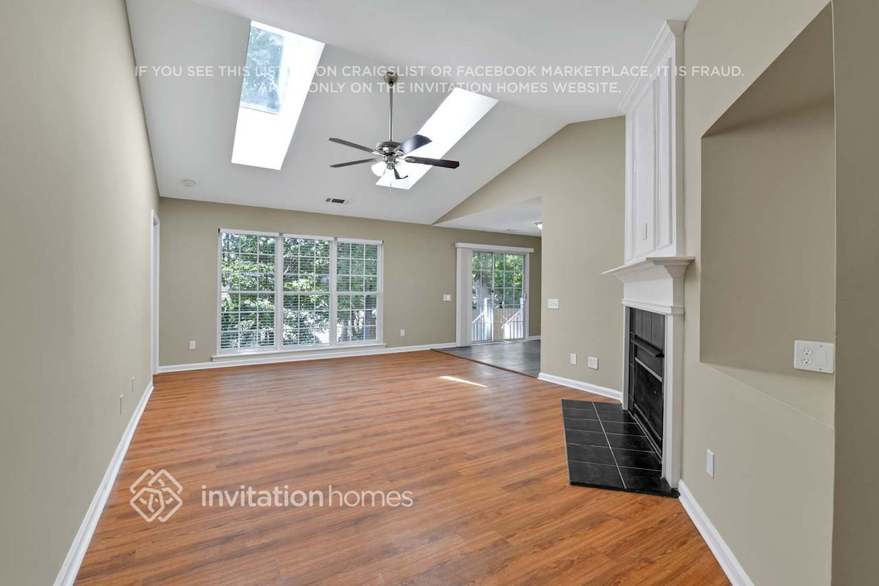 1519 Rumstone Ln - Photo 5 of 26