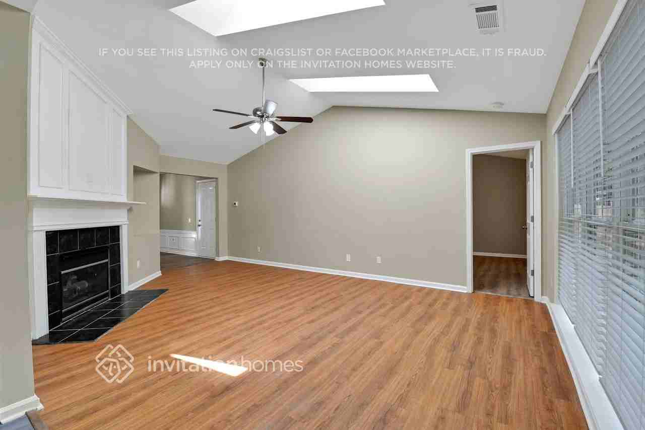 1519 Rumstone Ln - Photo 7 of 26