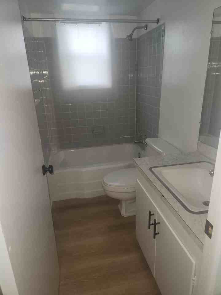 1335 14th St Nw #1 - Photo 5 of 6