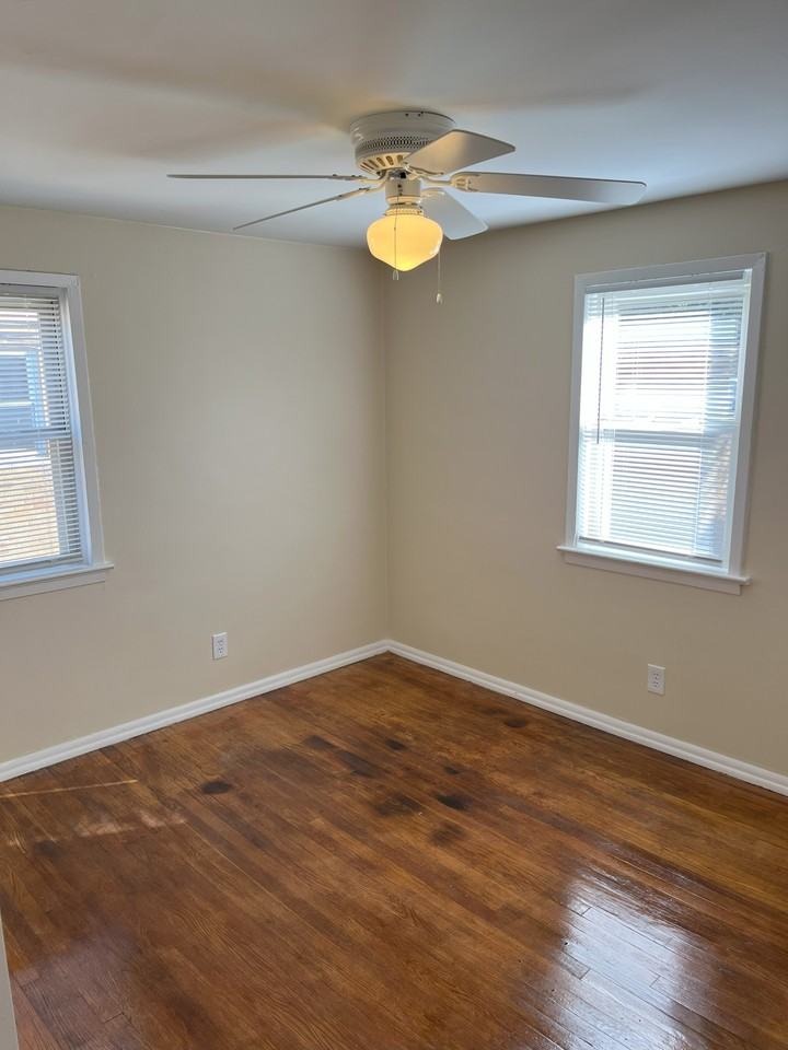 2110 Market Ave N #2110-4 - Photo 4 of 7