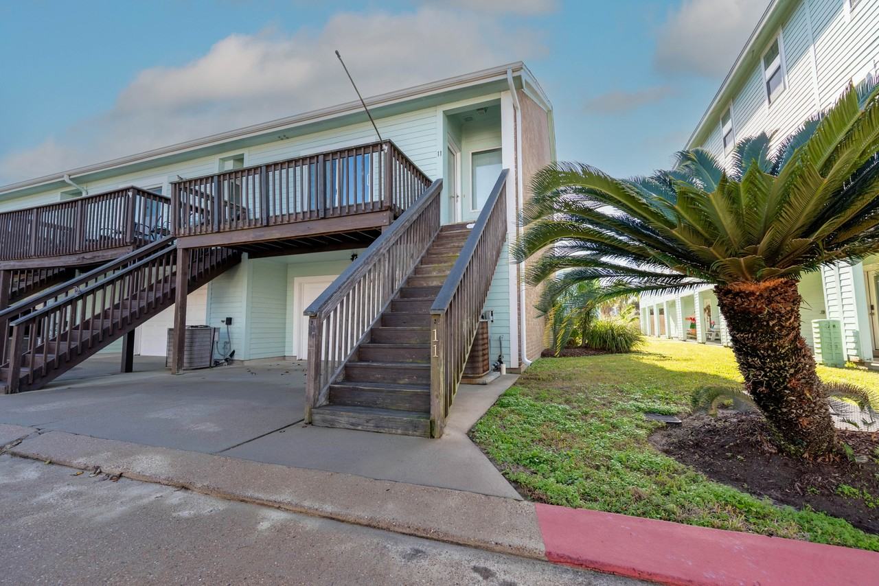 3100 75th St #11 - Photo 6 of 44