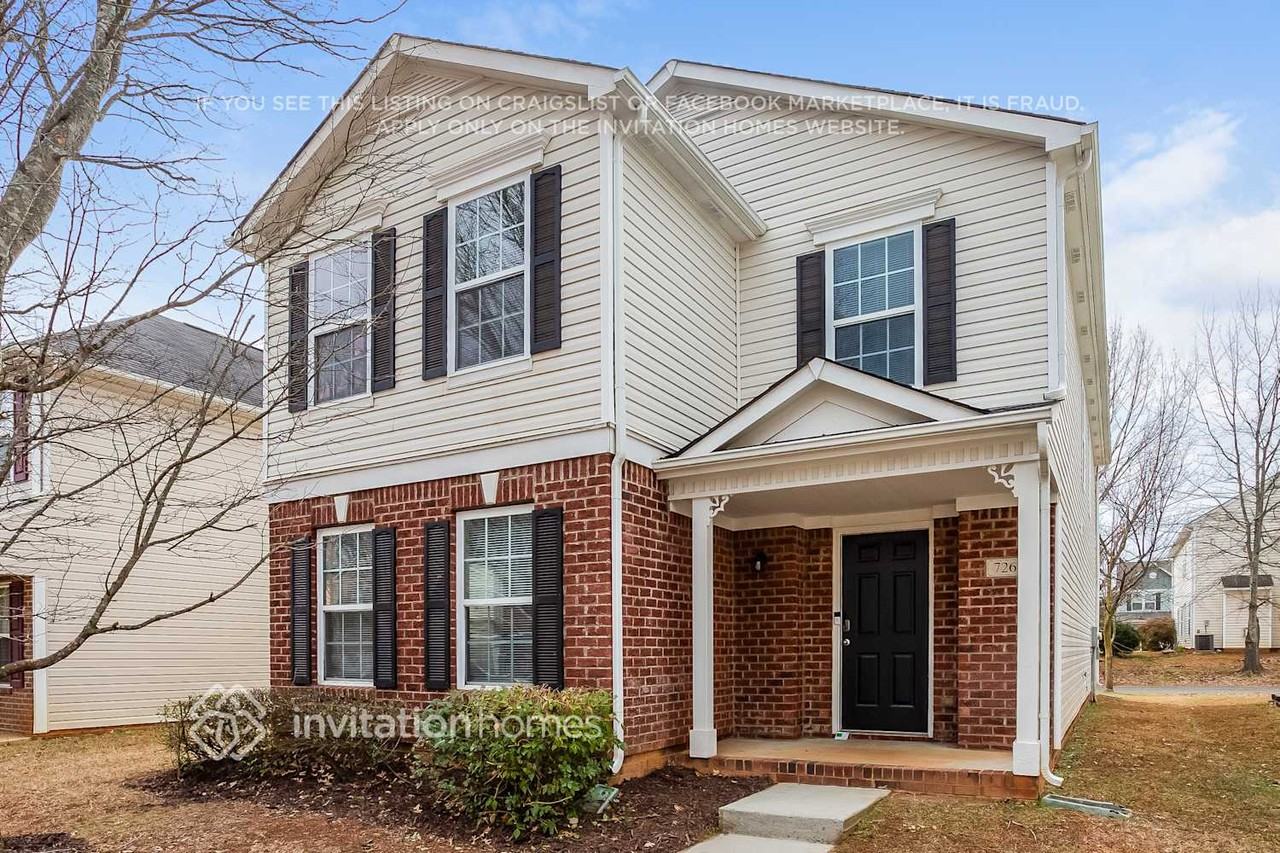 726 Sinclair Dr - Photo 4 of 18