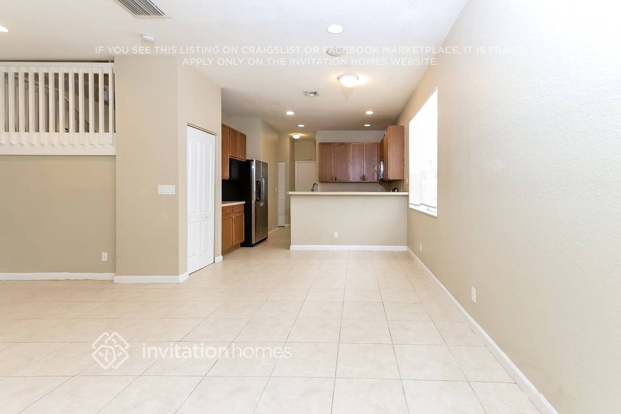 108 Lancaster Way - Photo 6 of 18