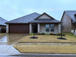 featured image of 3145 Overlook Dr