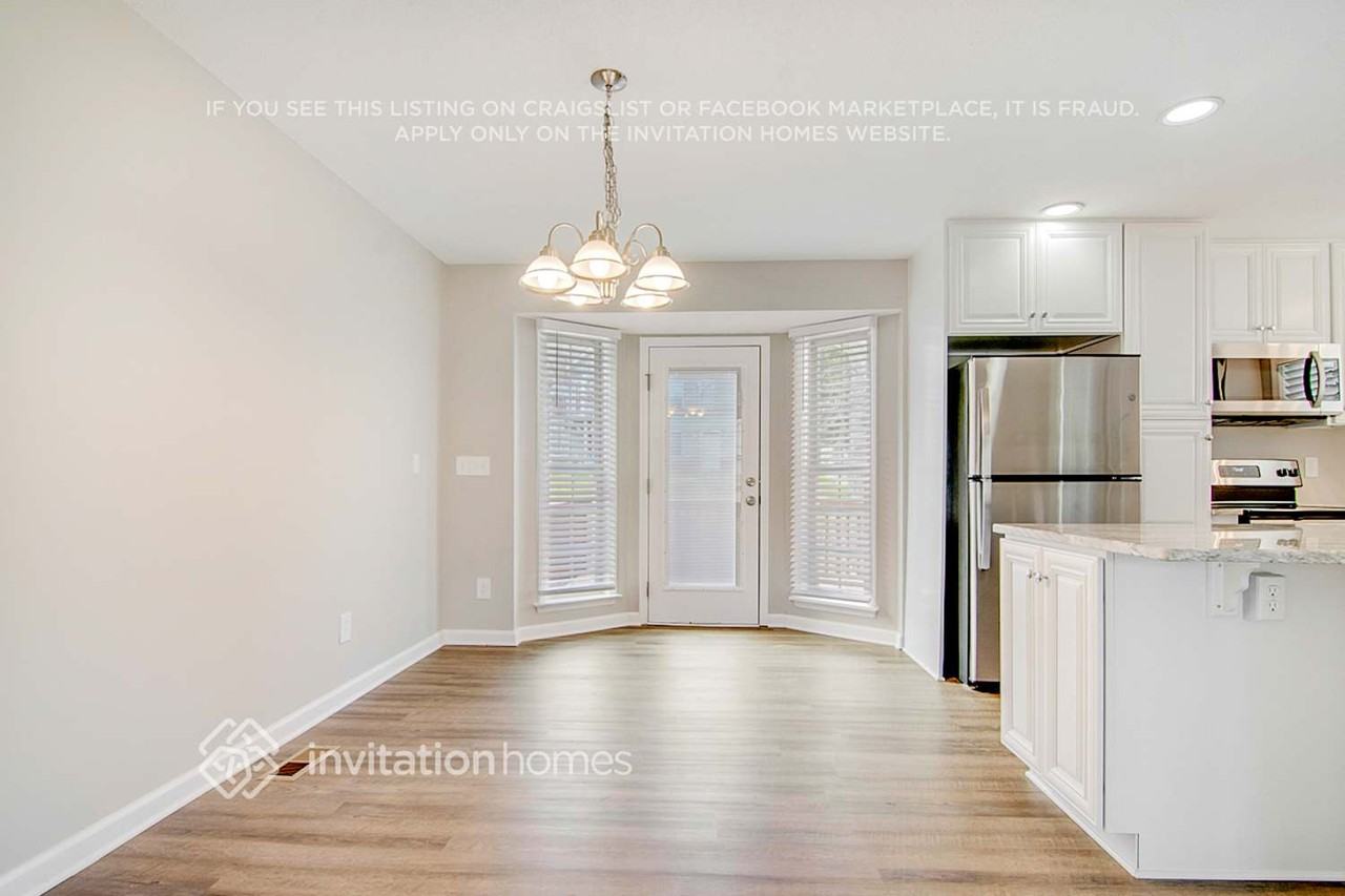 201 Zircon Ln - Photo 6 of 27