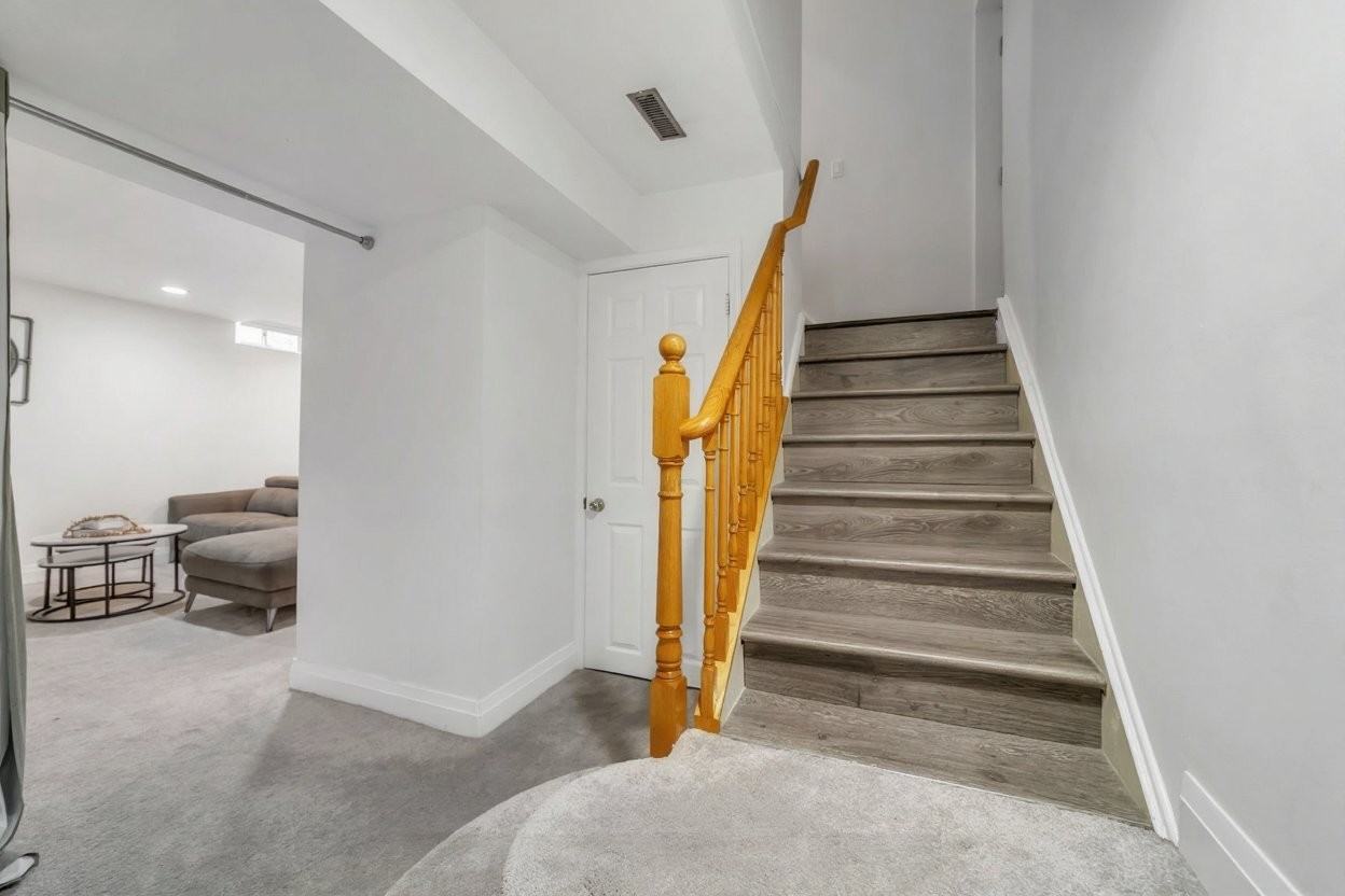 2 Cedarhurst Dr - Photo 3 of 9